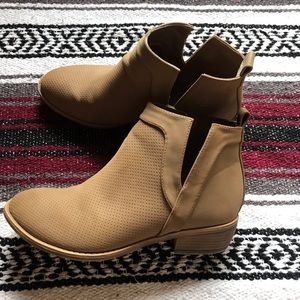 Booties with side cutout